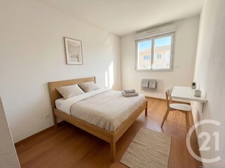  Appartement à louer 3 pièces 65 m²