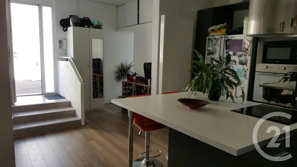 location Appartement - 4 pièce(s) - 123 m² Aubervilliers (93300)