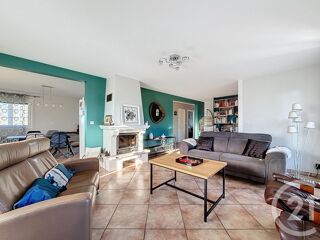  Maison  vendre 6 pices 260 m