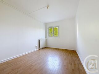  Appartement � louer 3 pi�ces 79 m�