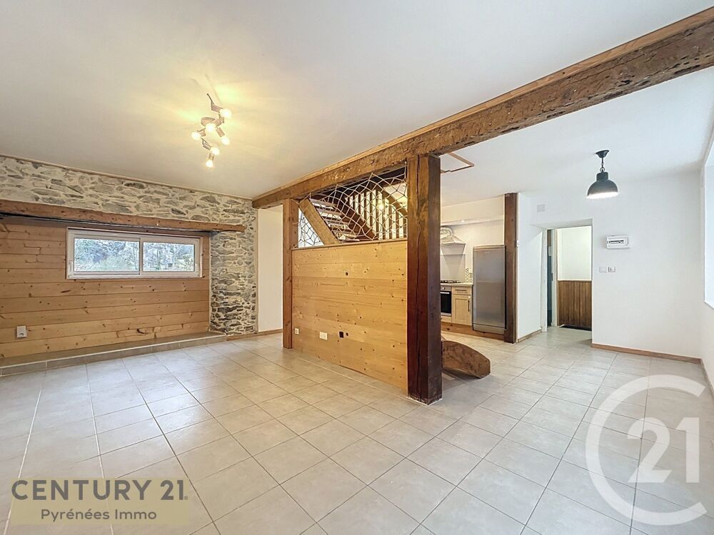location Maison - 4 pièce(s) - 135 m² Saint-Béat-Lez (31440)