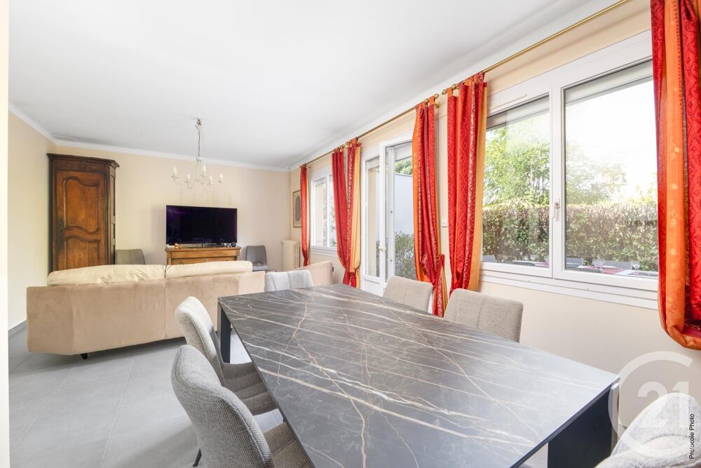 Coup de coeur assuré pour cette maison traversante T5 de....