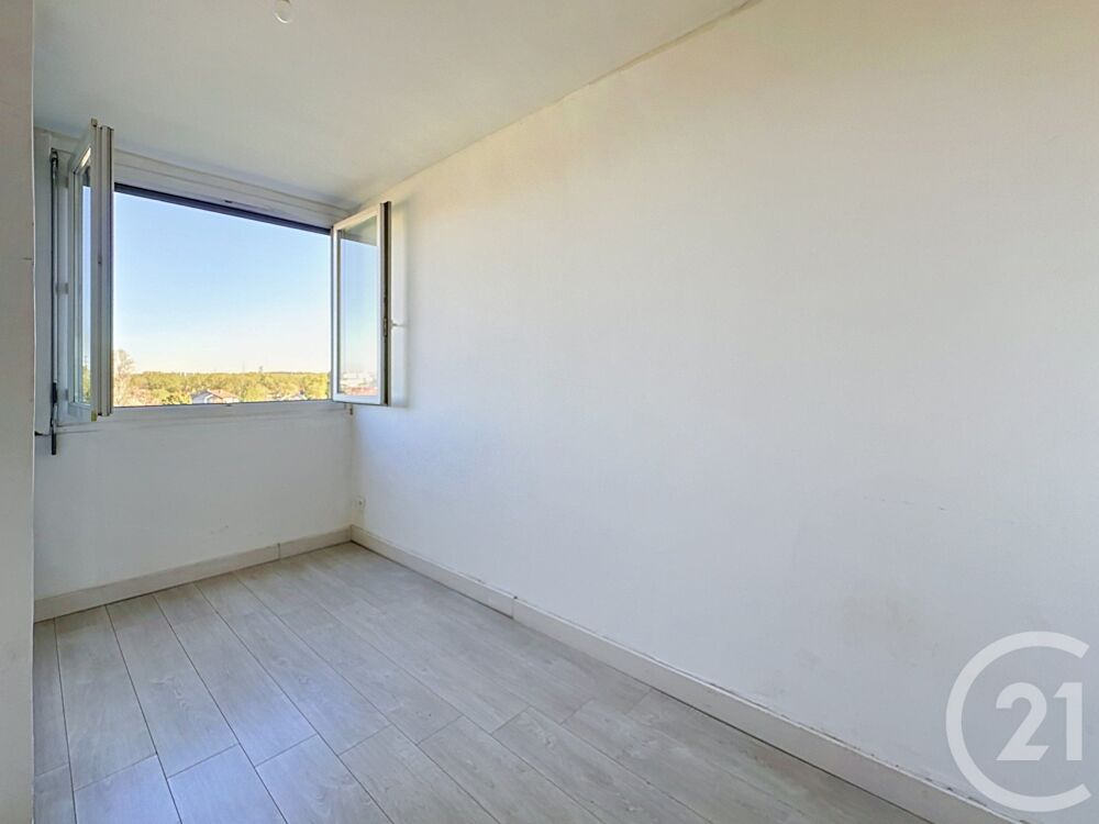 location Appartement - 3 pièce(s) - 64 m² Vénissieux (69200)