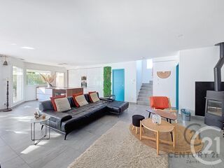  Maison  vendre 7 pices 210 m