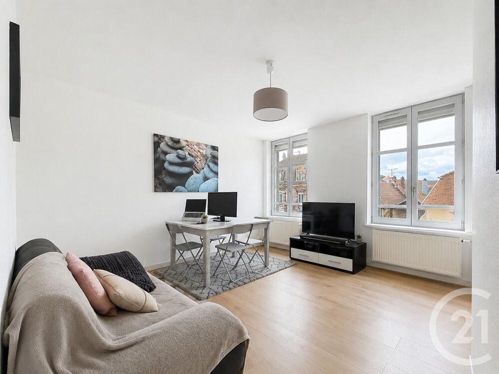 location Appartement - 2 pièce(s) - 45 m² Lure (70200)