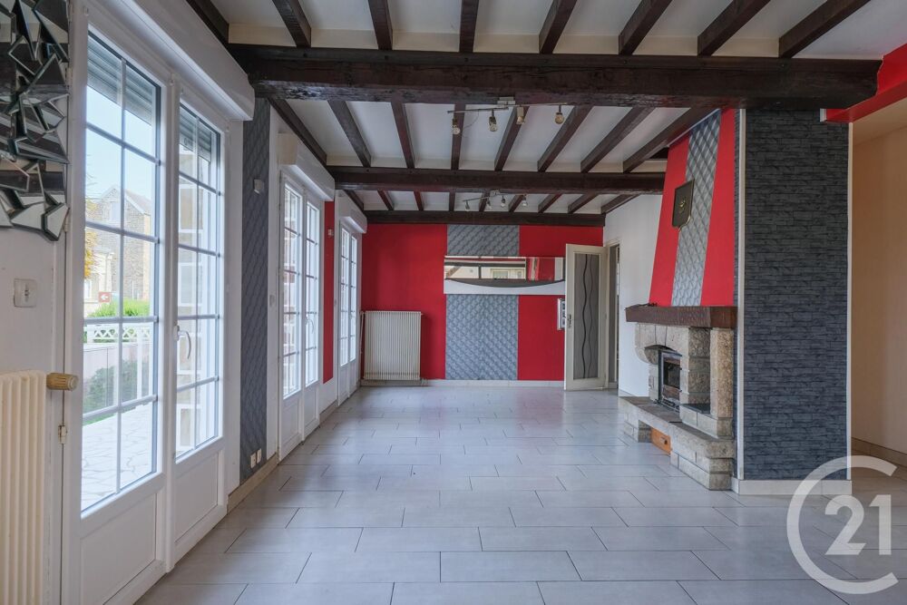 L'agence CENTURY 21 vous propose ce charmant pavillon fa....