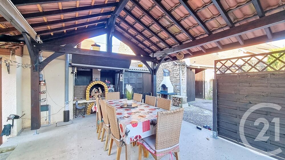 vente Maison - 6 pièce(s) - 374 m² Combeaufontaine (70120)