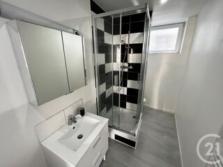  Appartement à louer 2 pièces 39 m²