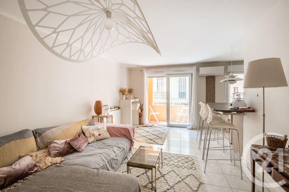 NICE PORT : Élégant 4 pièces de 114 m² avec terrass....