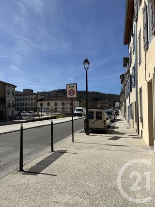  Appartement à louer 2 pièces 34 m²