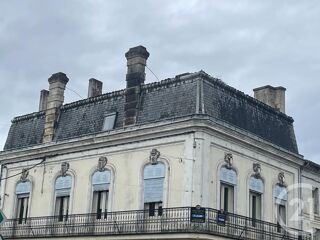  Appartement à louer 4 pièces 96 m²