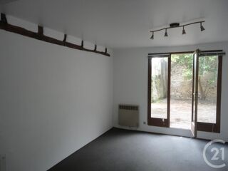  Appartement à louer 3 pièces 42 m²