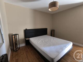  Appartement à louer 2 pièces 43 m²