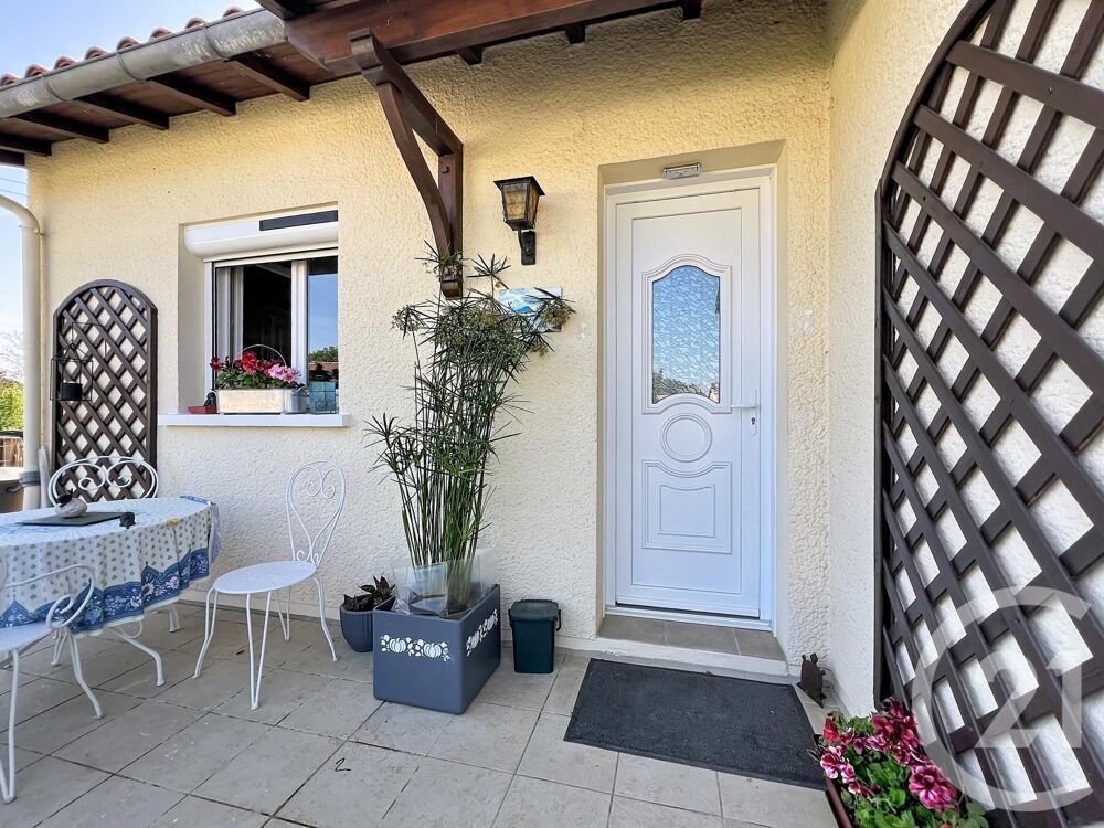 Située dans un quartier très calme de Mussidan, cette ma....