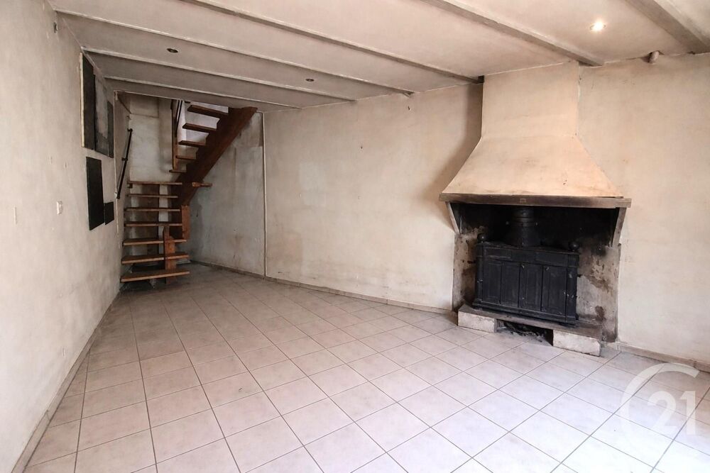 Laissez vous séduire par cette maison et son jardin de 4....