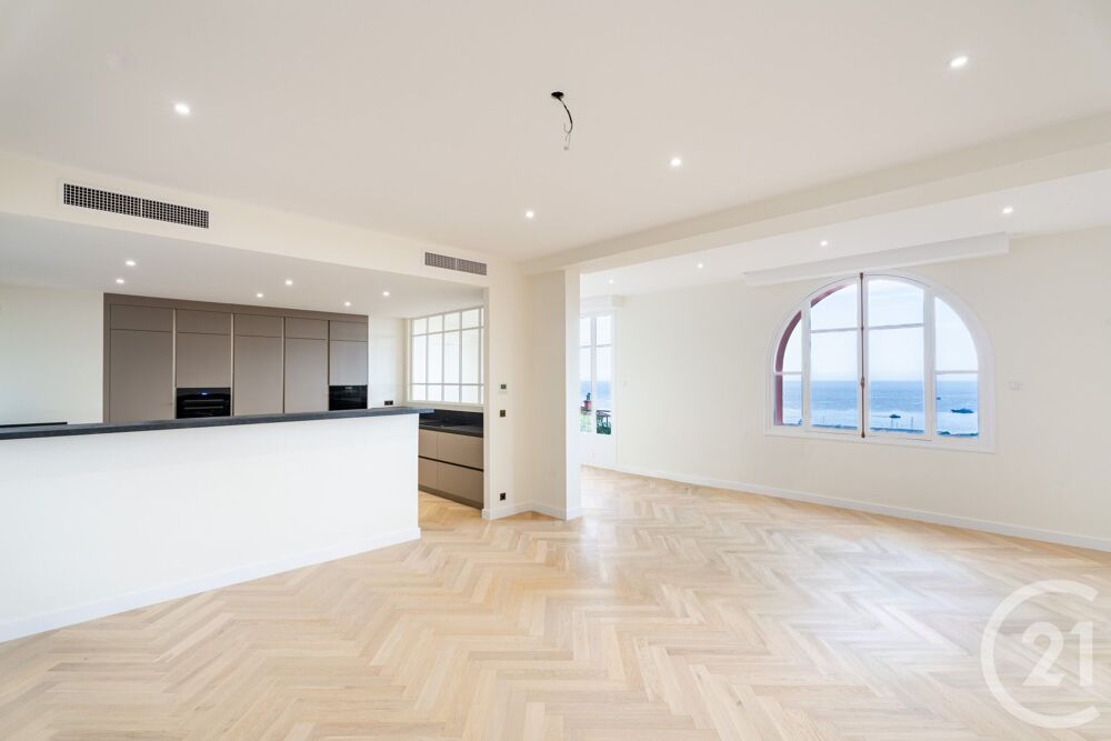 Exceptionnel appartement de 190 m² offrant une vue mer p....