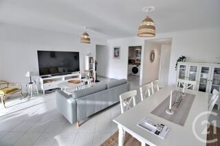  Appartement à louer 4 pièces 86 m²