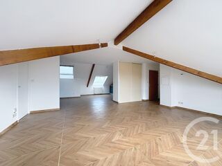  Appartement à louer 5 pièces 93 m²