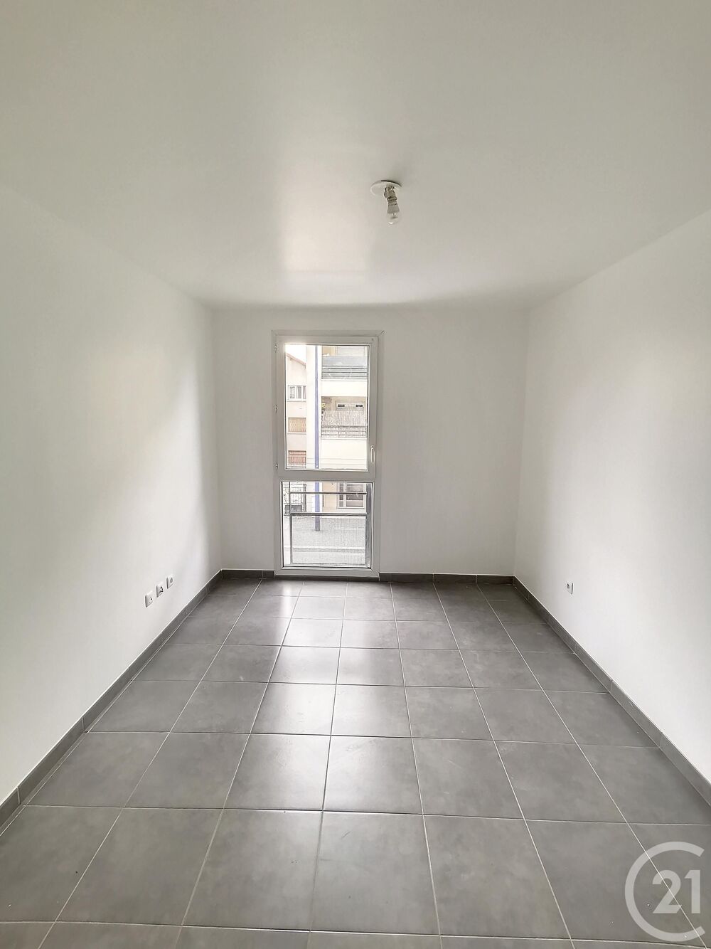 vente Appartement - 2 pièce(s) - 40 m² Drancy (93700)