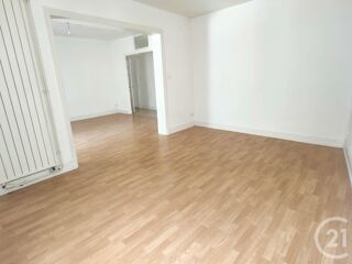  Appartement à louer 4 pièces 94 m²