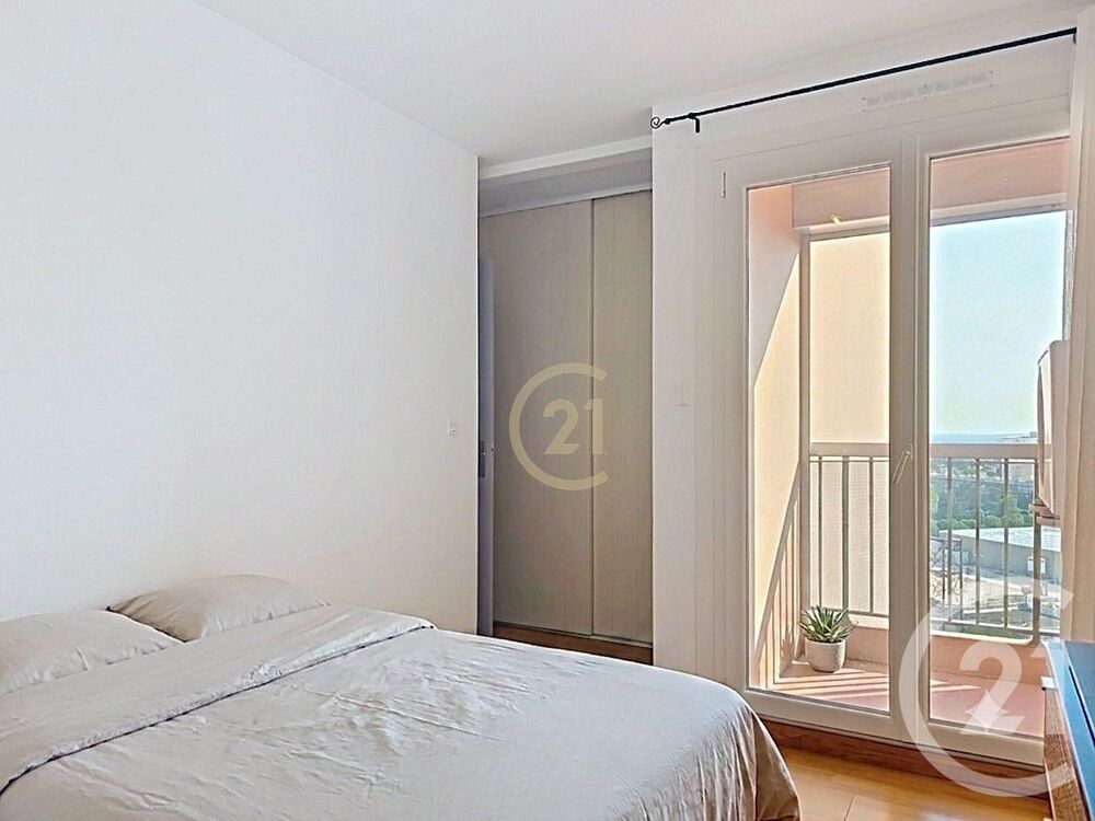 vente Appartement - 3 pièce(s) - 78 m² Salon-de-Provence (13300)