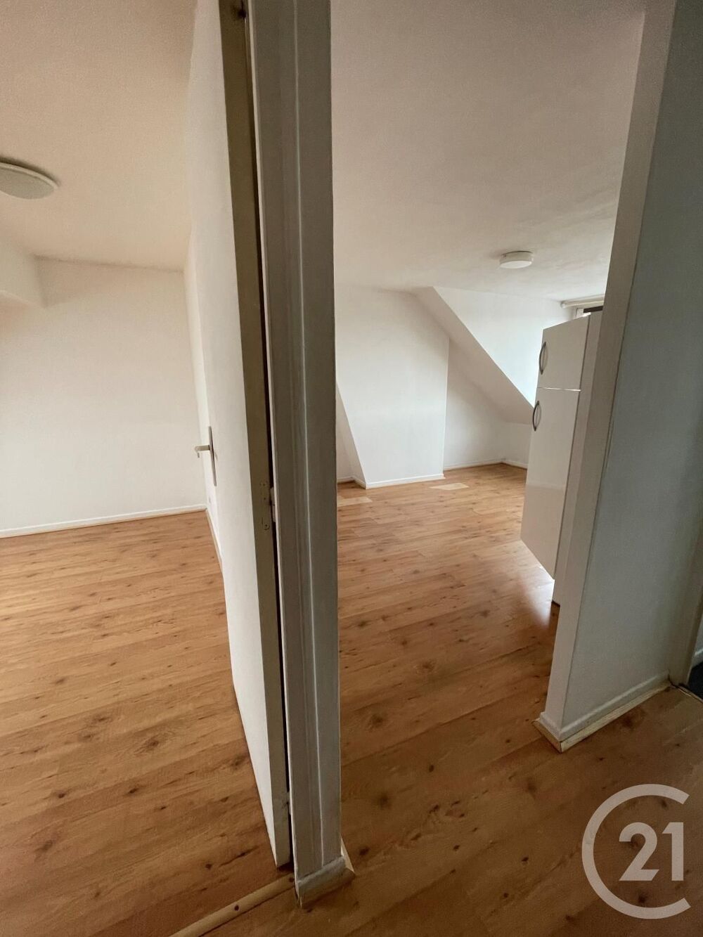 location Appartement - 3 pièce(s) - 25 m² Calais (62100)
