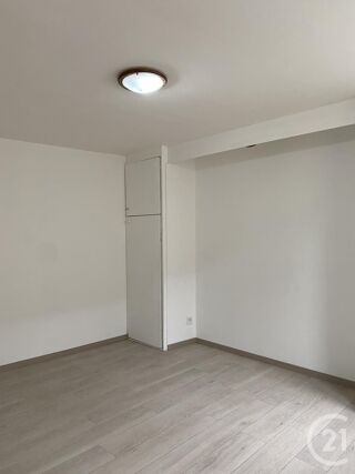 location Appartement - 2 pièce(s) - 32 m² Fontainebleau (77300)