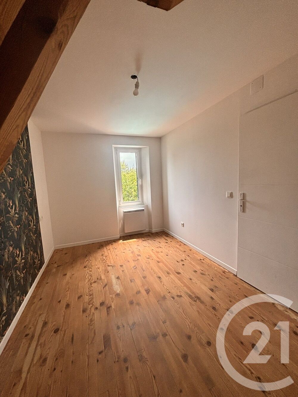 location Appartement - 2 pièce(s) - 39 m² Escueillens-et-Saint-Just-de-Bélengard (11240)