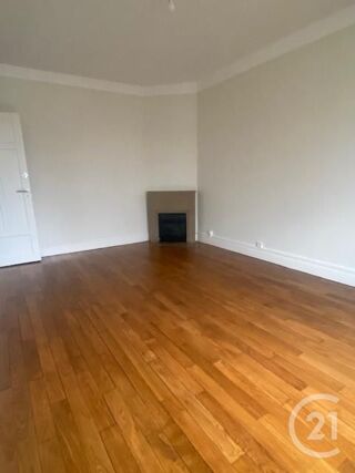  Appartement à louer 3 pièces 70 m²