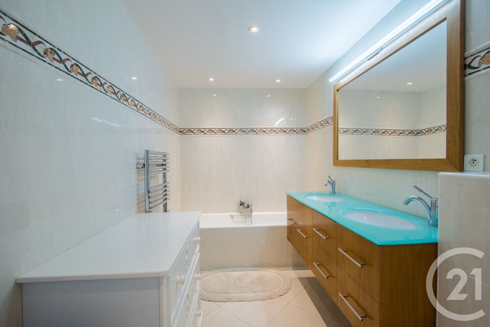 � vendre  Appartement �ze (06360)