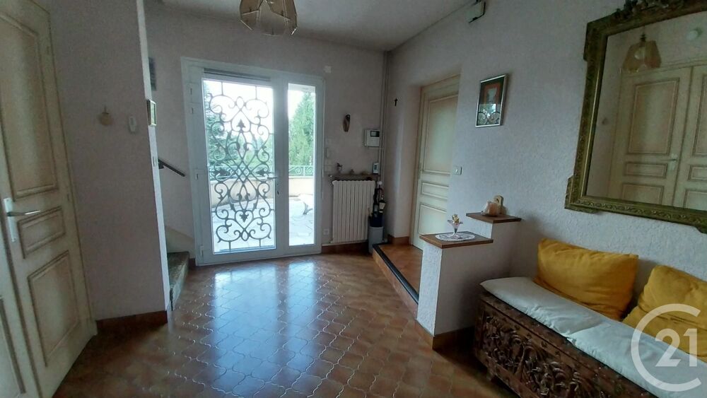 vente Maison - 8 pièce(s) - 296 m² Montmerle-sur-Saône (01090)