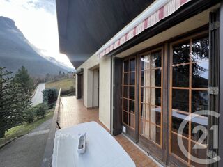  Appartement à louer 4 pièces 103 m²