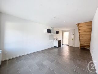  Appartement à louer 2 pièces 40 m²