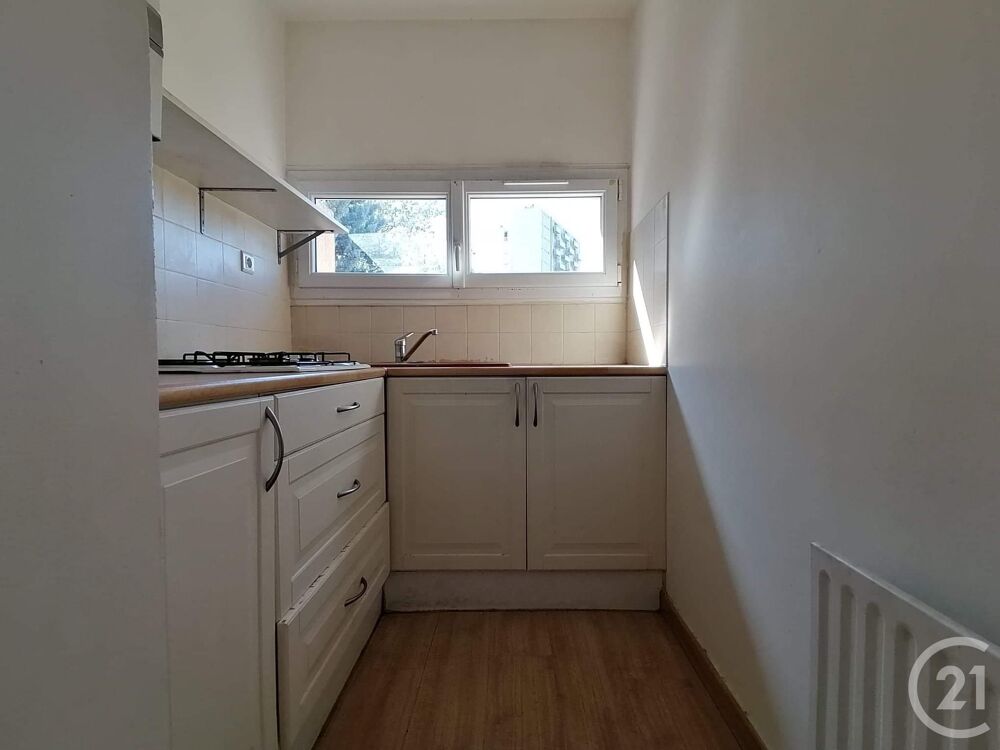 location Appartement - 2 pièce(s) - 49 m² Bagnols-sur-Cèze (30200)