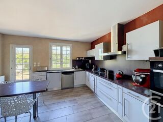  Maison à vendre 7 pièces 323 m²