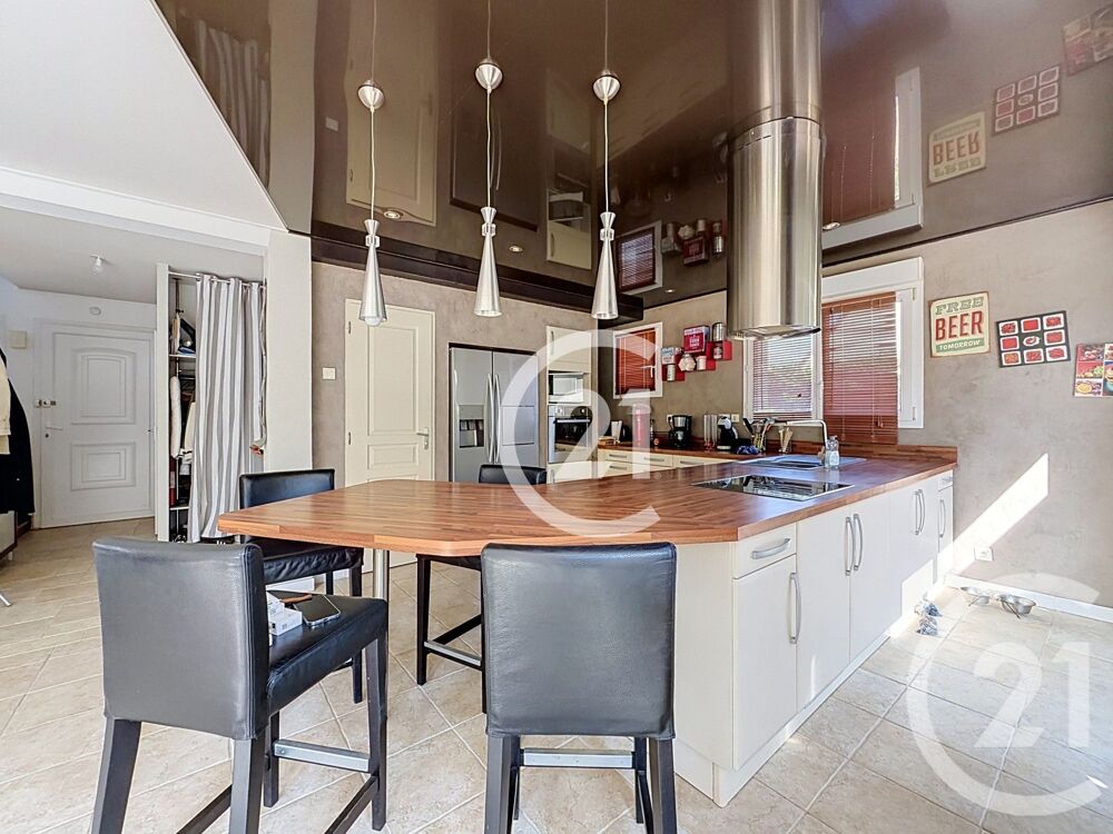 vente Maison - 7 pièce(s) - 160 m² Ifs (14123)