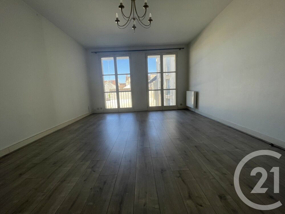 Appartement F2 avec balcon Centre-ville de Nemours ....