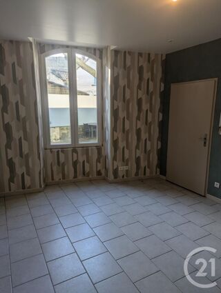  Appartement à louer 1 pièce 19 m²