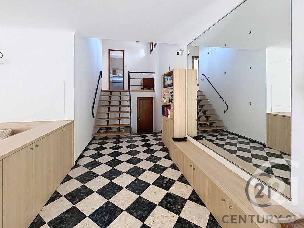 Exclusivité. Quartier Jean MERMOZ, venez découvrir cette....