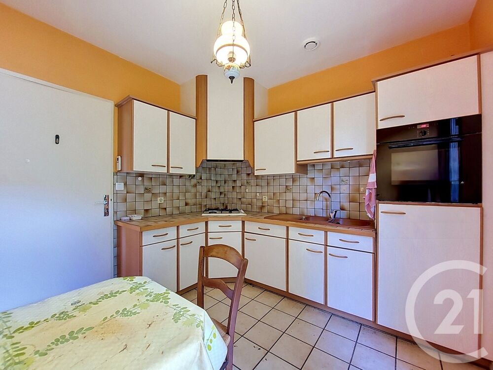 Venez découvrir cette maison T4 de 90m² habitables, idéa....