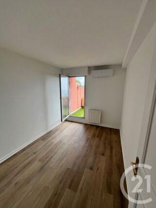  Appartement à louer 2 pièces 54 m²