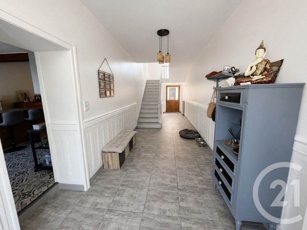 CENTURY 21 Lapérouse vous présente cette maison entièrem....