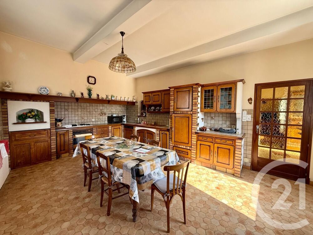 Maison 6 pièces 385 m² · à Juillan · 385 m² · 232 000 €