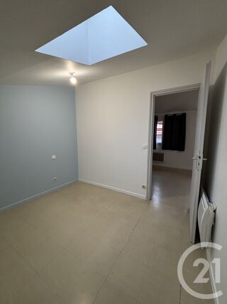  Appartement à louer 2 pièces 39 m²