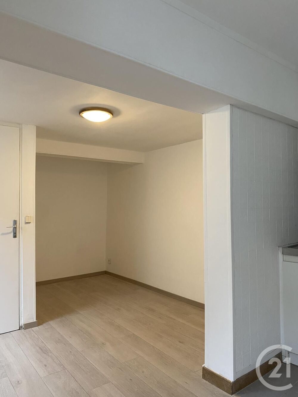 location Appartement - 2 pièce(s) - 32 m² Fontainebleau (77300)