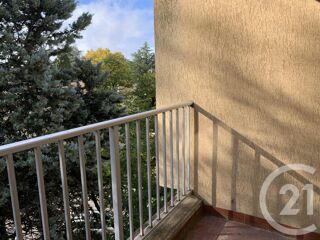  Appartement à louer 1 pièce 27 m²