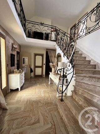  Maison � vendre 7 pi�ces 213 m�