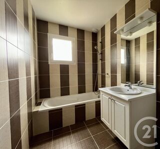 Maison à louer 4 pièces 93 m²