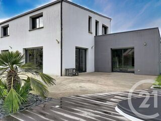  Maison à vendre 7 pièces 192 m²