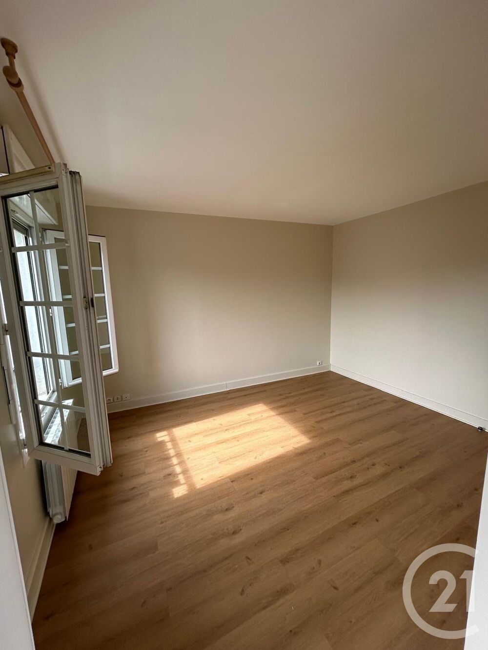 location Appartement - 1 pièce(s) - 24 m² Asnières-sur-Seine (92600)